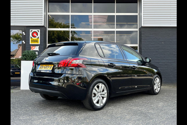 Peugeot 308 1.2 Blue Executive, Bluetooth, CarPlay, Cruise, Pano, Navi, PDC
