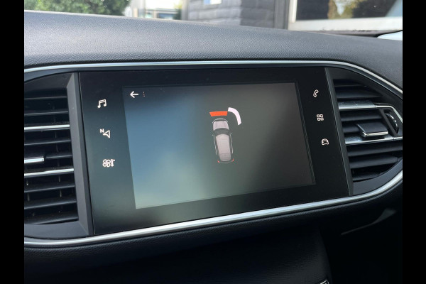 Peugeot 308 1.2 Blue Executive, Bluetooth, CarPlay, Cruise, Pano, Navi, PDC