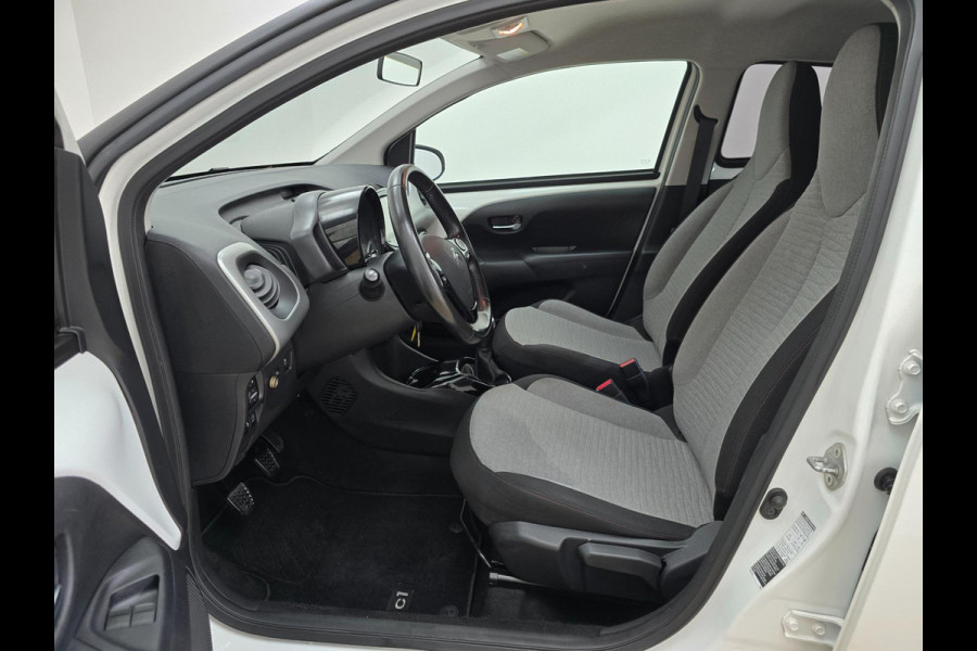 Citroën C1 Occasion 1.0 VTi Shine | Leuke uitvoering! | Tweedehands Citroen C1 in wit met parkeercamera | Bluetooth | Airco | Vol