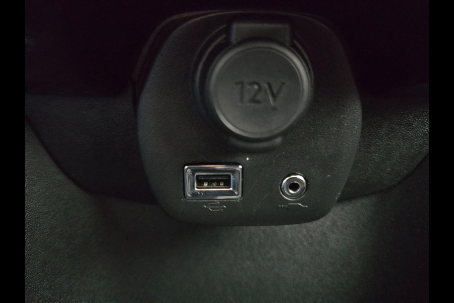 Citroën C1 Occasion 1.0 VTi Shine | Leuke uitvoering! | Tweedehands Citroen C1 in wit met parkeercamera | Bluetooth | Airco | Vol