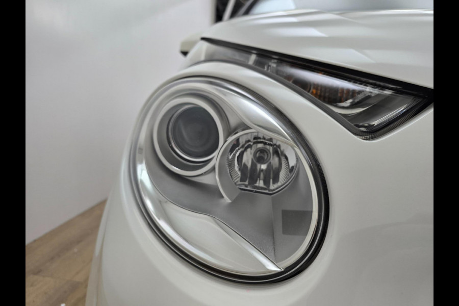 Citroën C1 Occasion 1.0 VTi Shine | Leuke uitvoering! | Tweedehands Citroen C1 in wit met parkeercamera | Bluetooth | Airco | Vol