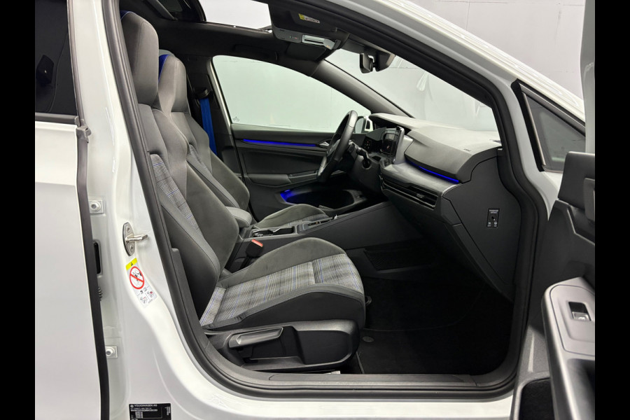 Volkswagen Golf GTE 1.4 eHybrid PANO