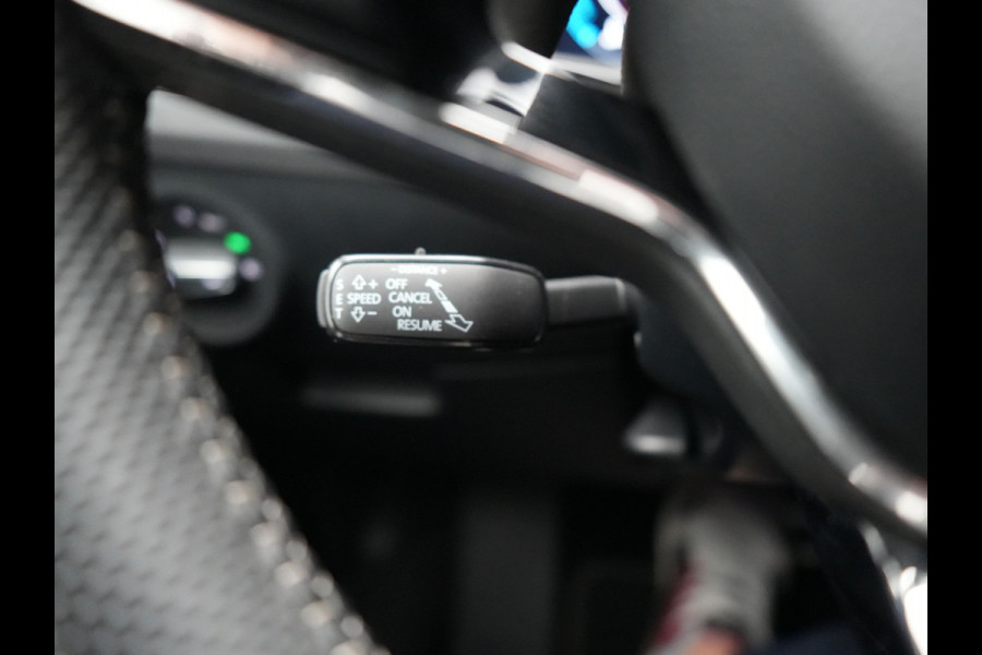 Škoda Superb Combi 1.4 TSI iV Sportline Plug In Hybrid 218pk Dealer O.H PHEV | Adaptive Cruise | 360 Camera | Alcantara Sportstoelen Memory | Canton Audio | 19"L.M | Virtual | Keyless |