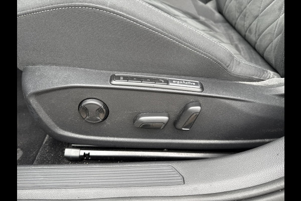 Volkswagen GOLF Variant 1.5 eTSI Business