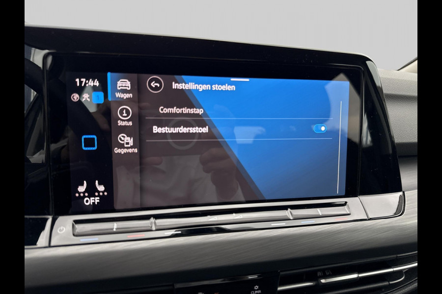 Volkswagen GOLF Variant 1.5 eTSI Business