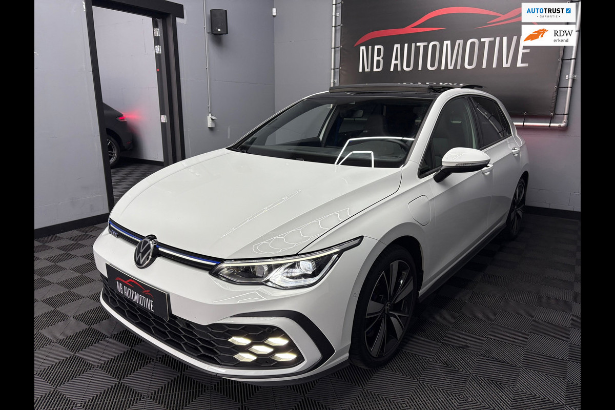 Volkswagen Golf GTE 1.4 eHybrid PANO
