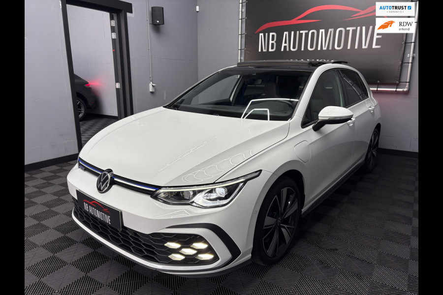 Volkswagen Golf GTE 1.4 eHybrid PANO