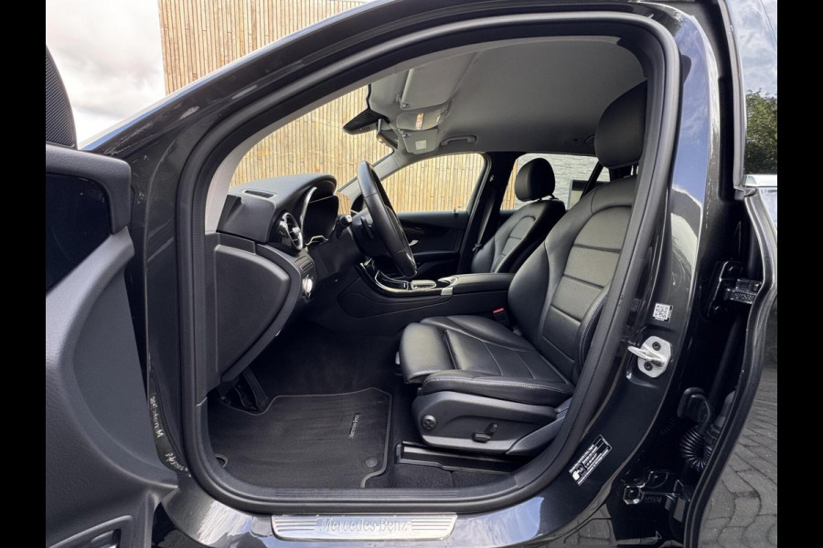 Mercedes-Benz GLC 300e 4MATIC Business Solution Automaat | Leer | Stoelverwarming | LED verlichting | Climate control | Cruise control | Achteruit
