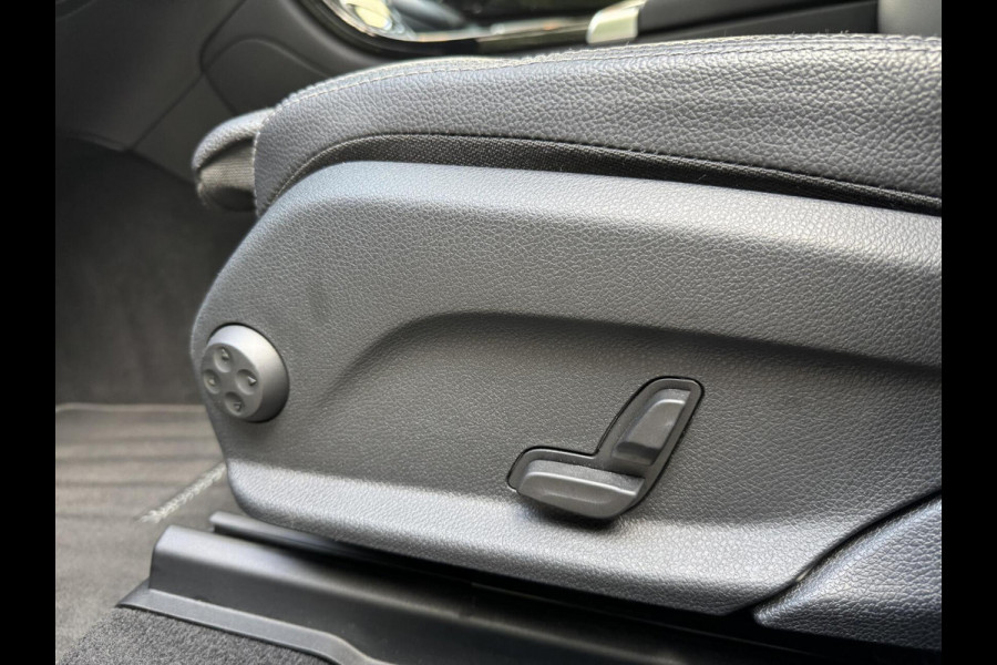 Mercedes-Benz GLC 300e 4MATIC Business Solution Automaat | Leer | Stoelverwarming | LED verlichting | Climate control | Cruise control | Achteruit
