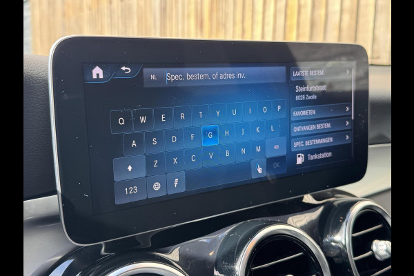 Mercedes-Benz GLC 300e 4MATIC Business Solution Automaat | Leer | Stoelverwarming | LED verlichting | Climate control | Cruise control | Achteruit