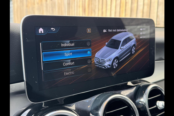 Mercedes-Benz GLC 300e 4MATIC Business Solution Automaat | Leer | Stoelverwarming | LED verlichting | Climate control | Cruise control | Achteruit