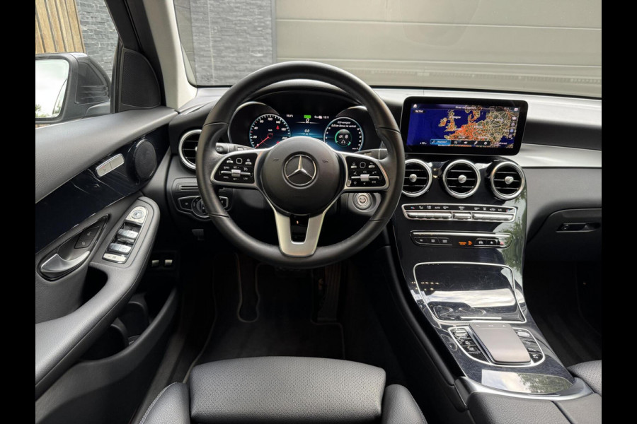 Mercedes-Benz GLC 300e 4MATIC Business Solution Automaat | Leer | Stoelverwarming | LED verlichting | Climate control | Cruise control | Achteruit