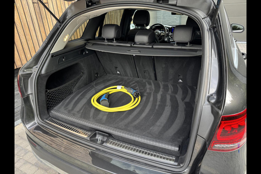 Mercedes-Benz GLC 300e 4MATIC Business Solution Automaat | Leer | Stoelverwarming | LED verlichting | Climate control | Cruise control | Achteruit