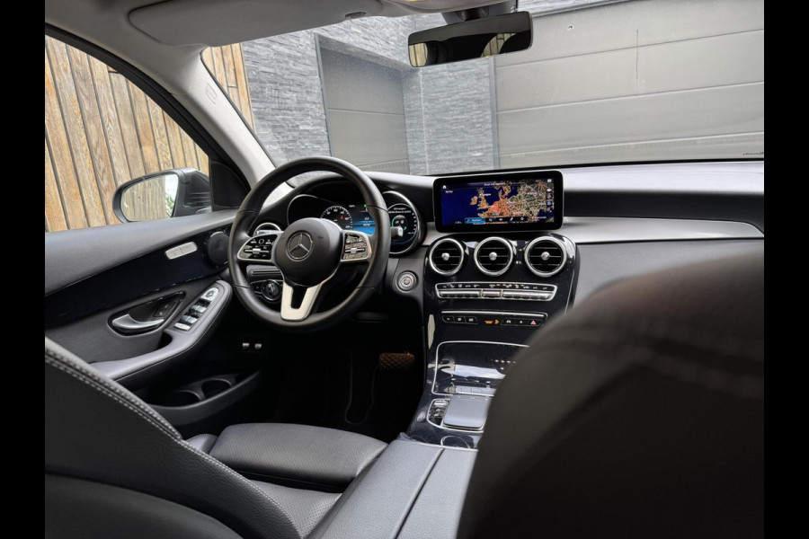 Mercedes-Benz GLC 300e 4MATIC Business Solution Automaat | Leer | Stoelverwarming | LED verlichting | Climate control | Cruise control | Achteruit