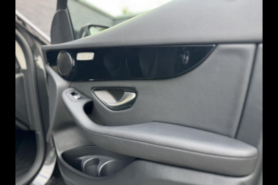 Mercedes-Benz GLC 300e 4MATIC Business Solution Automaat | Leer | Stoelverwarming | LED verlichting | Climate control | Cruise control | Achteruit