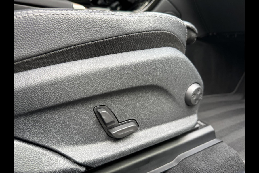 Mercedes-Benz GLC 300e 4MATIC Business Solution Automaat | Leer | Stoelverwarming | LED verlichting | Climate control | Cruise control | Achteruit
