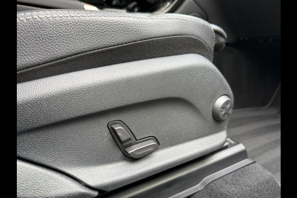 Mercedes-Benz GLC 300e 4MATIC Business Solution Automaat | Leer | Stoelverwarming | LED verlichting | Climate control | Cruise control | Achteruit