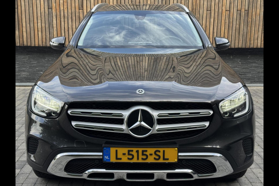 Mercedes-Benz GLC 300e 4MATIC Business Solution Automaat | Leer | Stoelverwarming | LED verlichting | Climate control | Cruise control | Achteruit