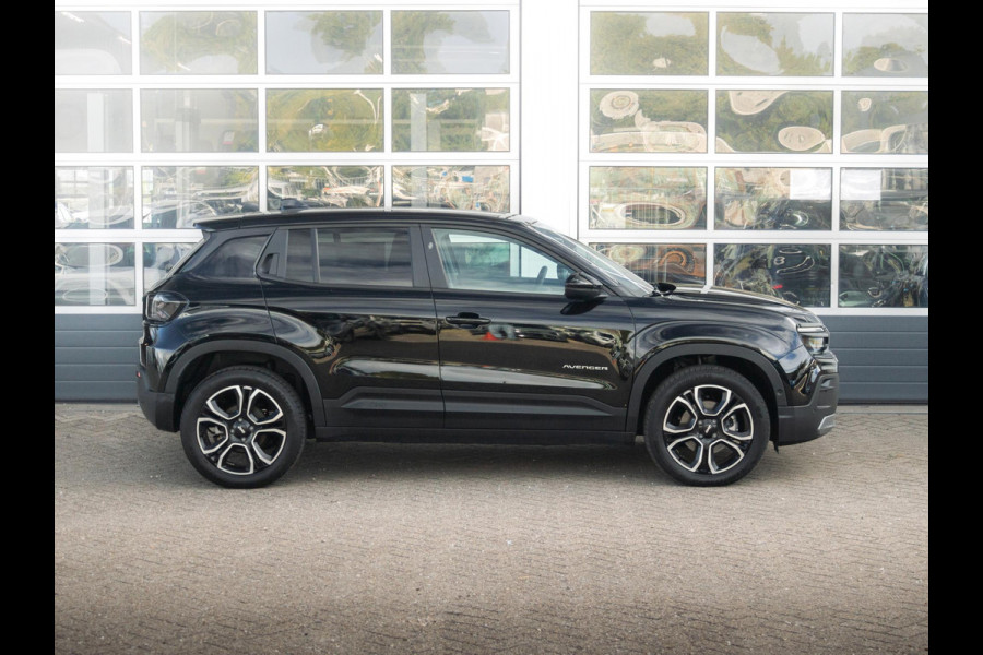 Jeep Avenger Summit 54 kWh | Clima | Camera | Apple Carplay | Elektr. A-Klep | Winter Pack | Navi | BSM | Warmtepomp