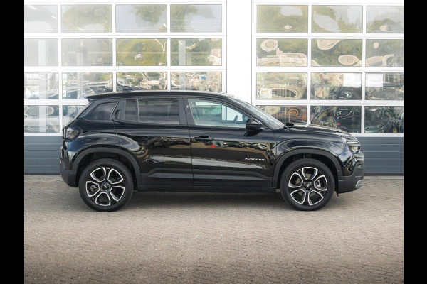 Jeep Avenger Summit 54 kWh | Clima | Camera | Apple Carplay | Elektr. A-Klep | Winter Pack | Navi | BSM | Warmtepomp