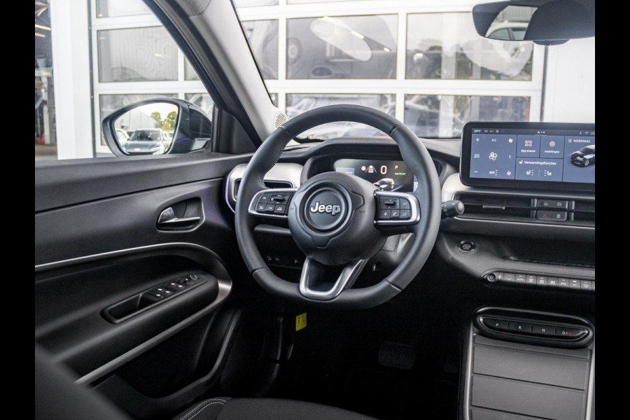 Jeep Avenger Summit 54 kWh | Clima | Camera | Apple Carplay | Elektr. A-Klep | Winter Pack | Navi | BSM | Warmtepomp