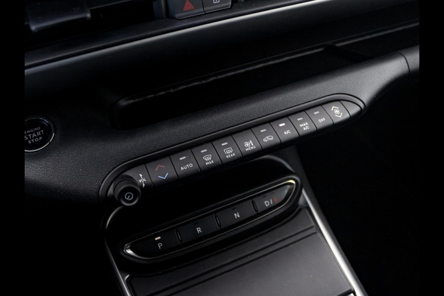 Jeep Avenger Summit 54 kWh | Clima | Camera | Apple Carplay | Elektr. A-Klep | Winter Pack | Navi | BSM | Warmtepomp