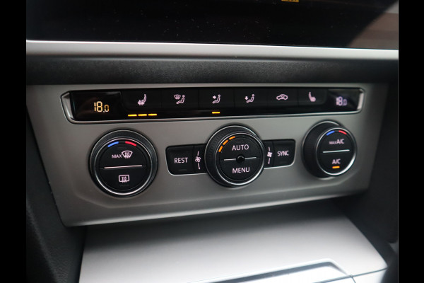 Volkswagen Passat Variant 1.4 TSI Comfortline Business / Adapt. Cruise / Navigatie