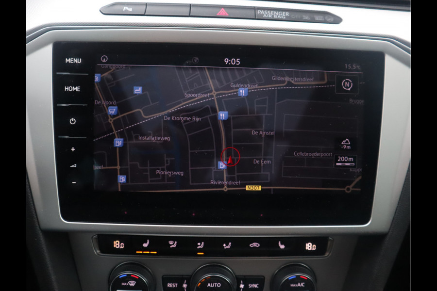 Volkswagen Passat Variant 1.4 TSI Comfortline Business / Adapt. Cruise / Navigatie