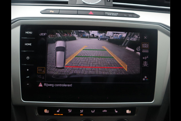 Volkswagen Passat Variant 1.4 TSI Comfortline Business / Adapt. Cruise / Navigatie
