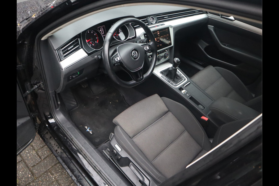 Volkswagen Passat Variant 1.4 TSI Comfortline Business / Adapt. Cruise / Navigatie