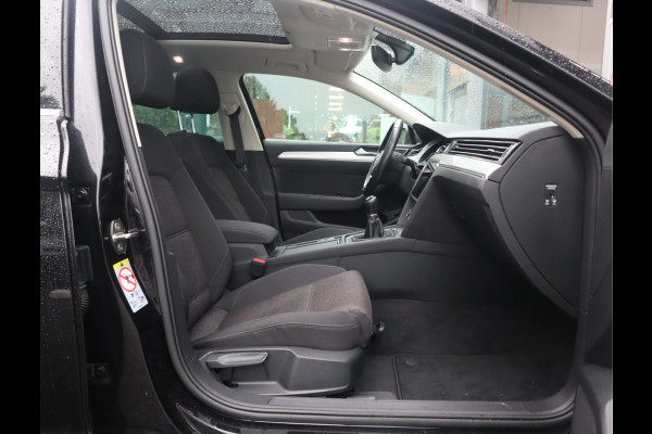 Volkswagen Passat Variant 1.4 TSI Comfortline Business / Adapt. Cruise / Navigatie