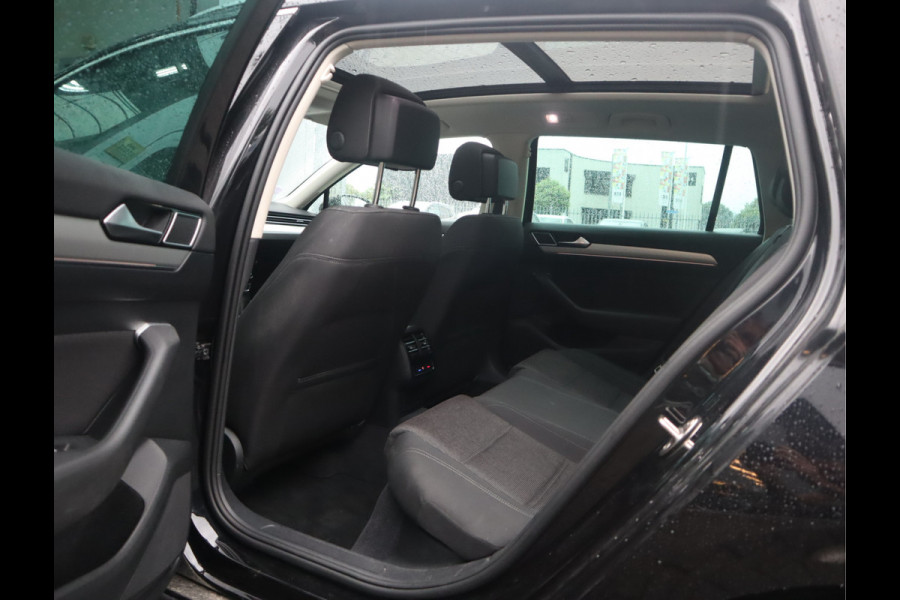 Volkswagen Passat Variant 1.4 TSI Comfortline Business / Adapt. Cruise / Navigatie