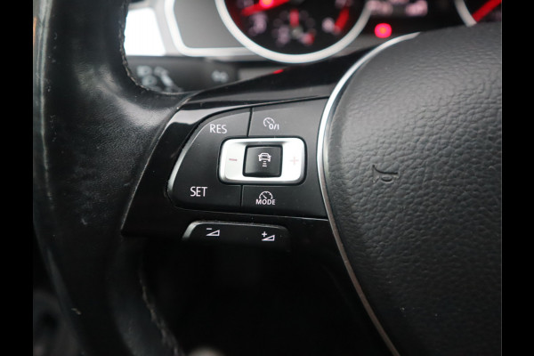 Volkswagen Passat Variant 1.4 TSI Comfortline Business / Adapt. Cruise / Navigatie