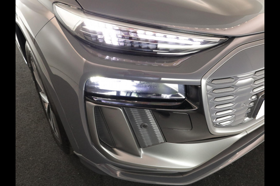 Audi Q6 e-tron Advanced edition e-tron perf 225kW/306pk 100Kwh Ha Tech Plus pakket, sportstoelen met leder, bumpers in kleur carrosserie, omgevingscamera's