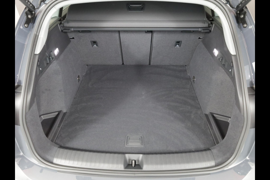 Audi Q6 e-tron Advanced edition e-tron perf 225kW/306pk 100Kwh Ha Tech Plus pakket, sportstoelen met leder, bumpers in kleur carrosserie, omgevingscamera's