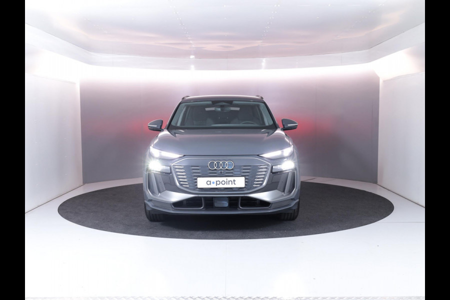 Audi Q6 e-tron Advanced edition e-tron perf 225kW/306pk 100Kwh Ha Tech Plus pakket, sportstoelen met leder, bumpers in kleur carrosserie, omgevingscamera's