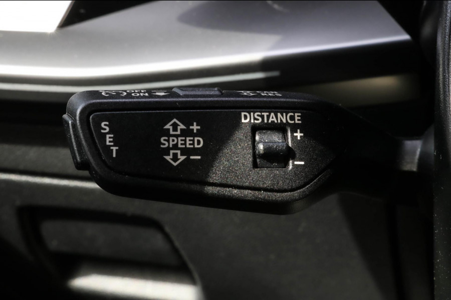 Audi A3 Sportback 45 TFSI e RS STOELEN - PANO - B&O - SFEER - CAMERA