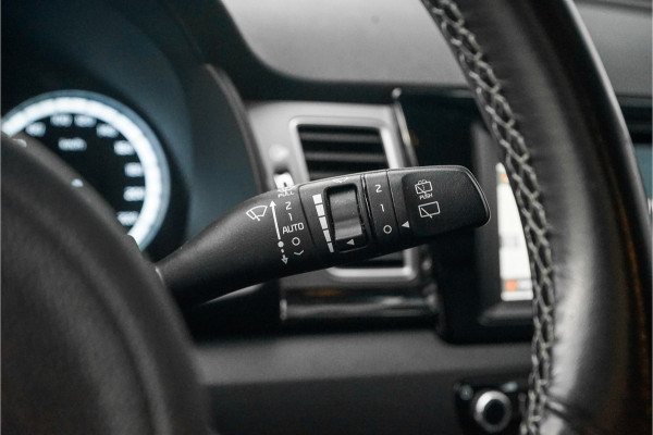 Kia Niro 1.6 GDi Hybrid DynamicLine Camera Navi CarPlay
