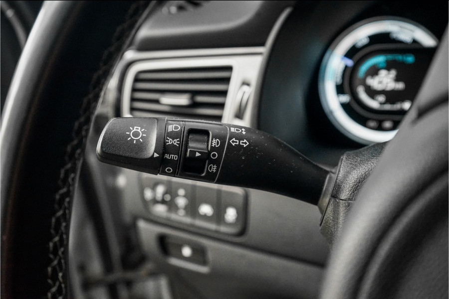 Kia Niro 1.6 GDi Hybrid DynamicLine Camera Navi CarPlay