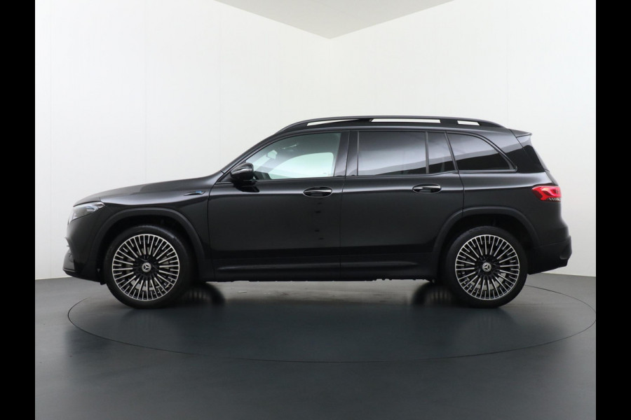 Mercedes-Benz EQB 250 AMG Line 7p. 67 kWh VAN: 38.900,- VOOR: 35.877,- UW HERFSTVOORDEEL: 3.023,- PANORAMADAK | ELECTR STOELEN+geheugen | AMBILIGHT | ADAPTIVE CRUISE | HEAD UP | MEGA COMPLEET!