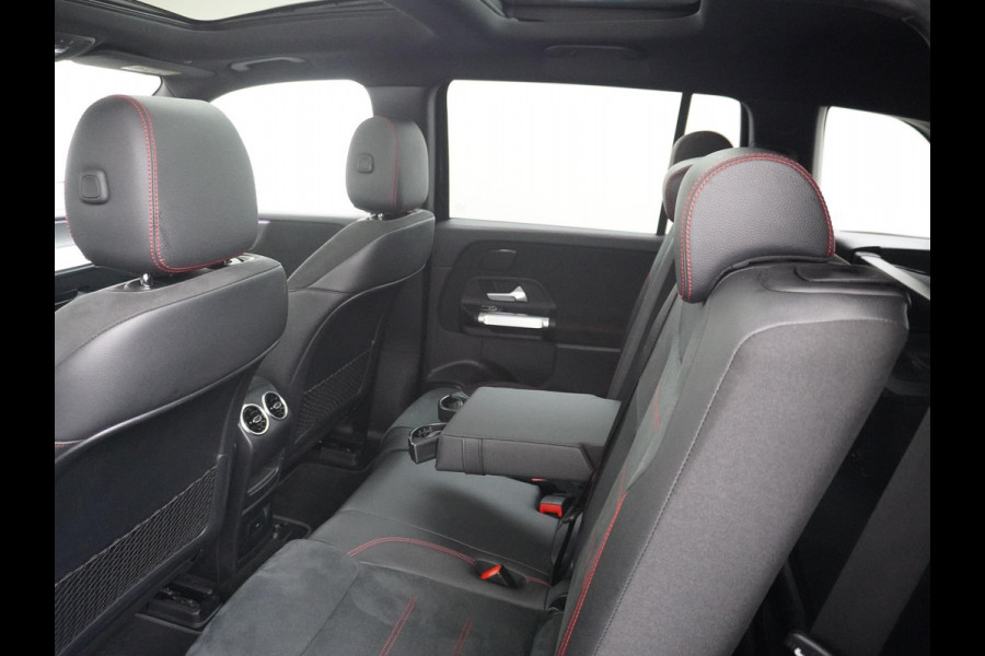 Mercedes-Benz EQB 250 AMG Line 7p. 67 kWh VAN: 38.900,- VOOR: 35.877,- UW HERFSTVOORDEEL: 3.023,- PANORAMADAK | ELECTR STOELEN+geheugen | AMBILIGHT | ADAPTIVE CRUISE | HEAD UP | MEGA COMPLEET!