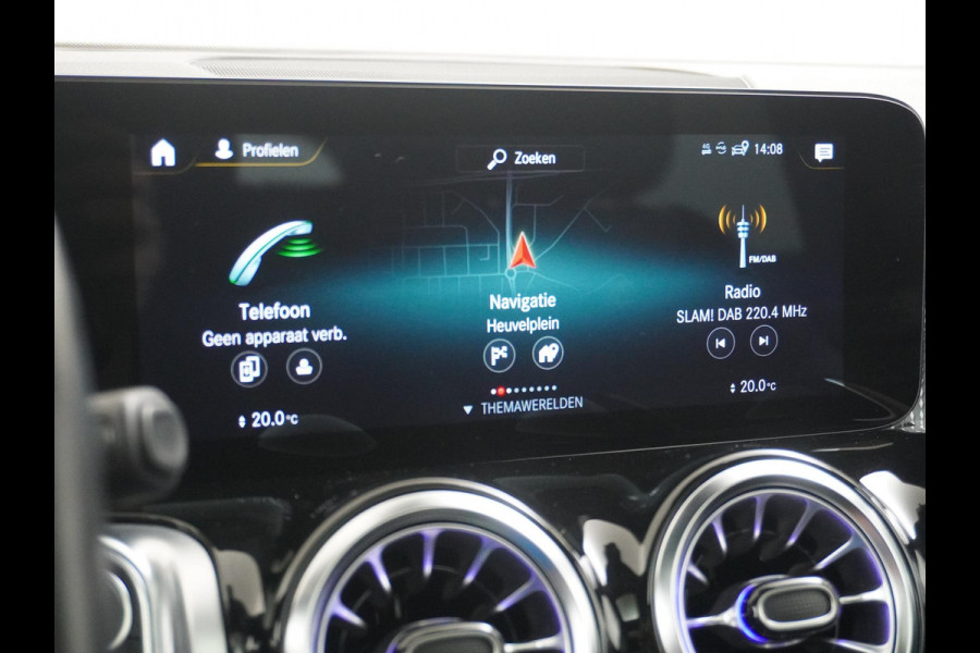 Mercedes-Benz EQB 250 AMG Line 7p. 67 kWh VAN: 38.900,- VOOR: 35.877,- UW HERFSTVOORDEEL: 3.023,- PANORAMADAK | ELECTR STOELEN+geheugen | AMBILIGHT | ADAPTIVE CRUISE | HEAD UP | MEGA COMPLEET!