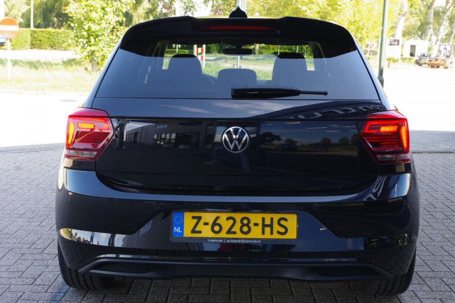 Volkswagen Polo 1.0 TSI Highline 110 PK Automaat, Carplay, LED, Stoelverwarming