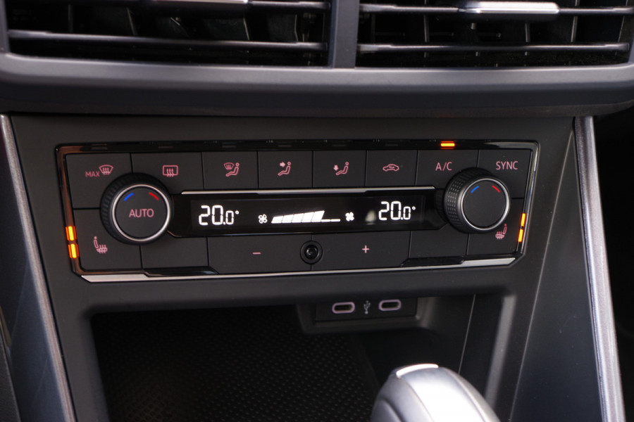 Volkswagen Polo 1.0 TSI Highline 110 PK Automaat, Carplay, LED, Stoelverwarming