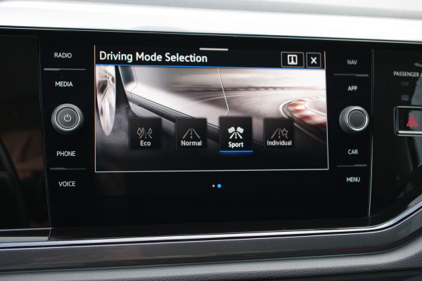 Volkswagen Polo 1.0 TSI Highline 110 PK Automaat, Carplay, LED, Stoelverwarming