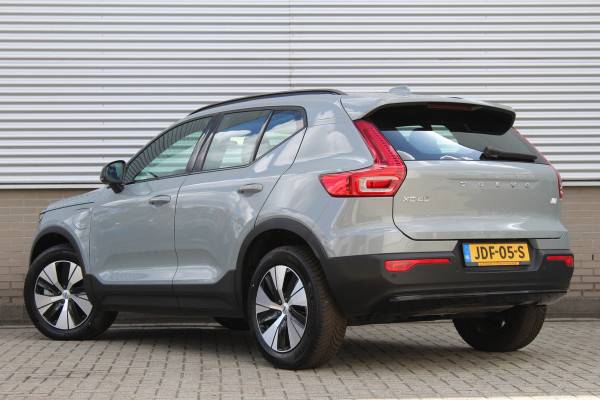Volvo XC40 1.5 T4 Plug-in hybrid Plus Dark | Trekhaak | H/K | Pilot Assist | Memory | Navigatie | 360 Camera