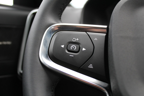 Volvo XC40 1.5 T4 Plug-in hybrid Plus Dark | Trekhaak | H/K | Pilot Assist | Memory | Navigatie | 360 Camera
