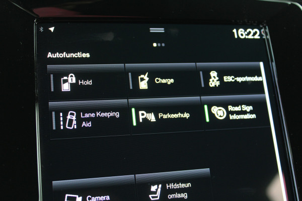 Volvo XC40 1.5 T4 Plug-in hybrid Plus Dark | Trekhaak | H/K | Pilot Assist | Memory | Navigatie | 360 Camera