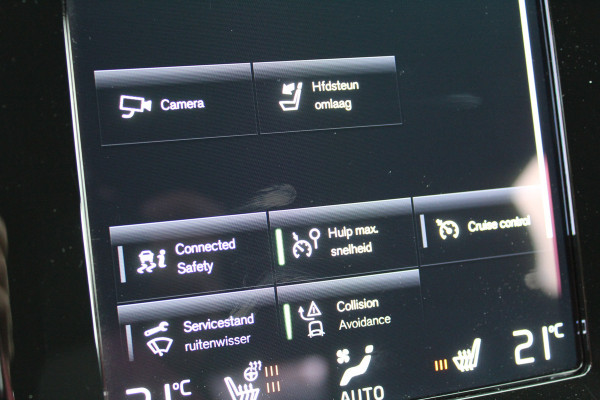 Volvo XC40 1.5 T4 Plug-in hybrid Plus Dark | Trekhaak | H/K | Pilot Assist | Memory | Navigatie | 360 Camera