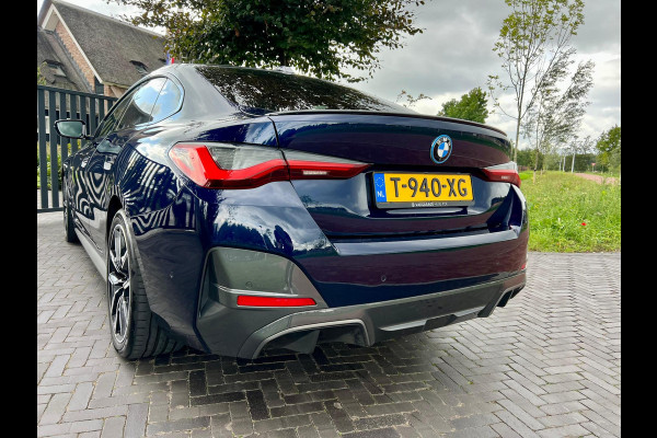 BMW i4 eDrive40 84 kWh 250KW | M-Pakket | 19 Inch | NL-Auto |